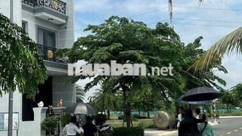 lô đất siêu hiếm shr nằm tại vị trí vàng chỉ cần 1 ty150 tr là sở hữu