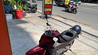 Sang nhượng mặt bằng vỉa hè tuyến đường đông người qua lại