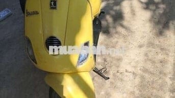 Vespa xe chất máy êm khỏe ngoại hình còn đẹp
