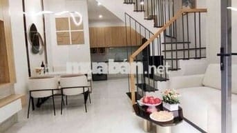 NHÀ MỚI ĐẸP - SỔ VUÔNG VỨC - HAI MẶT HẺM