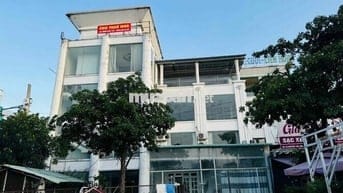 cho thuê nhà mặt tiền Nguyễn Văn Linh 14.5x20 -4 tầng lầu