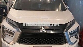 Mitsubishi Xpander 2022 AT Premium - 8900 km