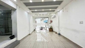 Cho Thuê Mặt Bằng Đường Tô Hiến Thành, Quận 10 ( Ngang 8m - Rộng Rãi )