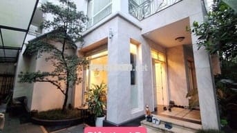 CẦN BÁN BIỆT THỰ SÀI ĐỒNG LONG BIÊN HÀ NỘI.