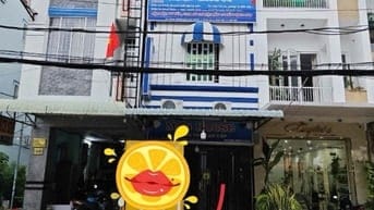 Cho thuê mặt bằng phía trước nhà trọ- đối diện công viên Hùng Vương