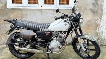 Yamaha YB125 SP màu trắng chính chủ.