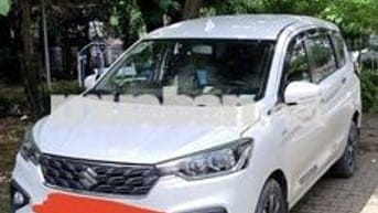 2022 Hybrid 1.5 AT - 77000 km