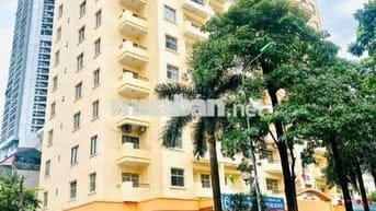 Bán nhà trung tâm cầu giấy dt 60m2, 2pn,pk, đồ mới đẹp giá 5,xx tỷ