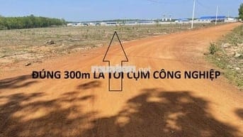 Tách 5 sào, bán lẻ 1 sào 410tr -> bank htro 60%. Cụm Công nghiệp 300m