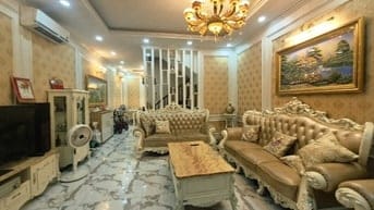 Bán gấp nhà 4,5 tầng ngõ phố Bạch Mai, cạnh Vincom Bà Triệu - Phố Huế