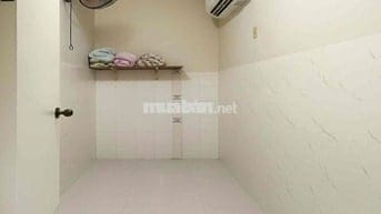 phòng nhỏ 1 người ở có máy lạnh & nội thất