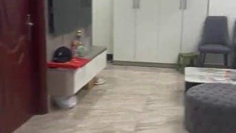 Cần bán chcc 120m sử dụng . Mặt đường lê văn lương