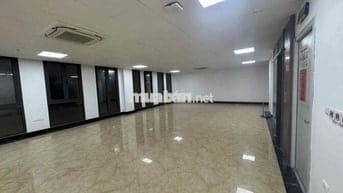 mặt bằng kinh doanh 200m2 phố Tây Hồ