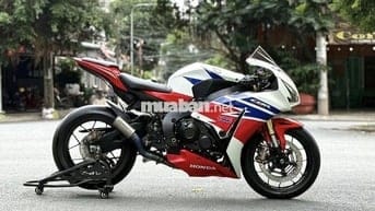Cần bán Honda CBR1000 date 2014 biển TP