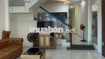 nhà 3 tầng mặt tiền chính chủ bán nhà xây kiên cố