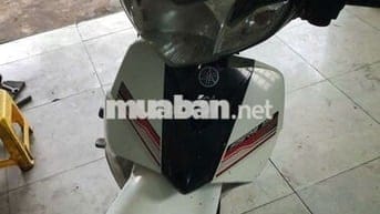 Yamaha Sirius 110 Trắng Đen Đỏ