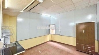 CỰC HOT CHỈ 3,5tr PHÒNG CỬA SỔ TRỜI - SẴN MÁY LẠNH, KỆ BẾP GẦN ĐHYD Q5