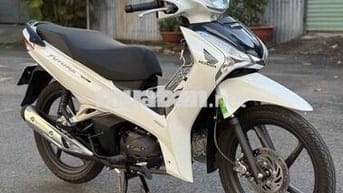 🌈 Future 2025/ Trắng Đen/ Chính Chủ Kí Giấy