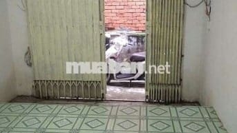 Nhà trọ mới sơn sửa toàn bộ , giá 1tr8 , tháng