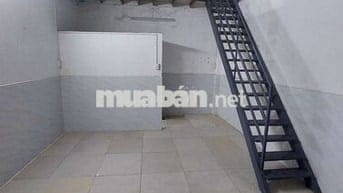 Cho thuê nhà đường Phạm Hùng C9 DT.4×6 } 1 Lầu 1 Phòng 1 toilet hẽm 4m