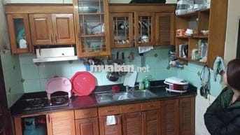 Cho thuê NHÀ tại đ/c: ngõ 351 Xuân Phương, 6tr , 5pn