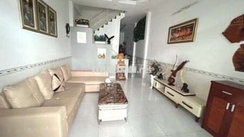 Chỉ 4 Tỷ, Có Ngay Căn Nhà 2 Tầng BTCT 60m2, Vào Ở Ngay