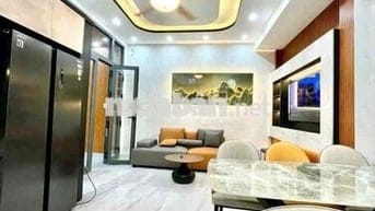 🏡 Nhà Vườn giữa lòng Sài Gòn- 170m2- Đ.Huỳnh Tấn Phát-10p về PMH-6.xĐ