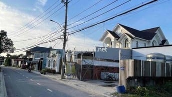 Nhà Shr 8x25M Vị Trí Đẹp Giá Tốt Mt đg Nguyễn Thị Ly KD Buôn Bán ok