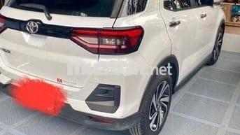 Toyota Raize 2024 - 9000 km