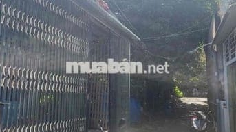 Bán nhà hẽm oto giá 2ty4 cách chợ 200m lái thiêu