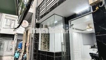 NHÀ BÁN 2 TẦNG, 3PN, KHÉP KÍN, HẺM CMT8, P13,Q3 CHỦ BÁN GẤP 4.9 TỶ TL.