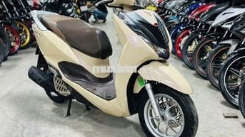 XE MÁYTHANH TÙNG_LEAD 125 ĐÈN LED BIỂN 29 BAO ZIN