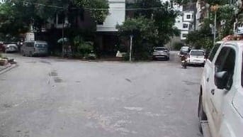 CỰC HIẾM NHÀ PHỐ LÂM DU BỒ ĐỀ - OTO VÀO NHÀ - ĐỖ CỬA - CHỈ 10.3 TỶ