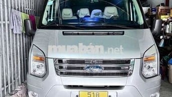 Ford Transit 2019 Luxury chỉ ĐRNV, xe rất mới