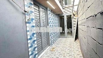 Gởi phí 3%..Mình chính chủ bán nhà đẹp ở ngay,xe hơi ngay nhà,an ninh.