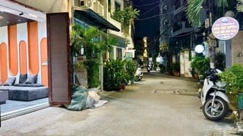 Cô Hương kêu bán căn (4x14) đường Gò Công P13 Q5, nhà còn mới hẻm 5m
