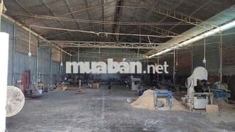 Cho thuê xưởng 600m giá 20tr tân hiệp tân Uyên đường Dt747B