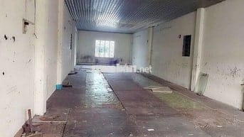 Nhà cũ DT 5❌20+7m Sân+1gac suốt có sẵn 3pha 2 nguồn nước hẻm tải vào