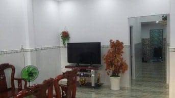 Nhà Gác 4x15 Ngay Trung Tâm Ngã 5 Nguyễn Thị Tú-Hẻm 6m