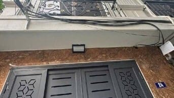 CÁT QUẾ xách vali là ở, cần tiền bán trôi lun