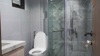 Bán nhanh nhà ngõ 6 Vĩnh Phúc, giá 9.9 tỷ, hơn 36m2x2T, SDCC