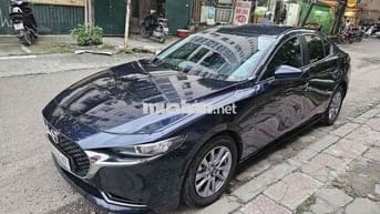 Mazda 3 2023 1.5L Luxury - 8000 km