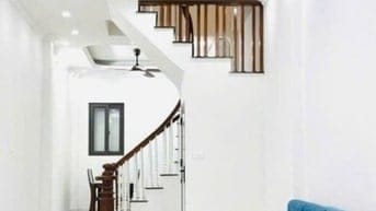 Bán nhà 4,5 tầng mới đẹp tứ liên tây hồ.  hà nội 