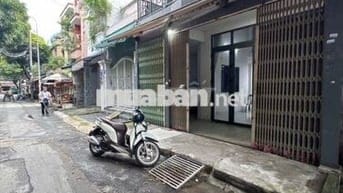 Căn Mặt Tiền Cực Đẹp – Gần Ngã Tư Độc Lập, Giá Quá Thơm Chỉ Hơn 15 Tr