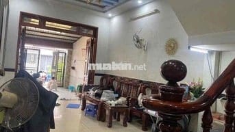 Cho thuê nhà 1 trệt 1 lầu Phường Đông hoà