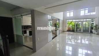 Penhouse hưng vượng 2-4pn -3wc