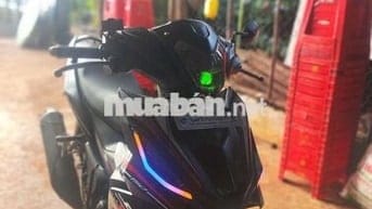 Nhà nhiều xe muốn để lại chiếc