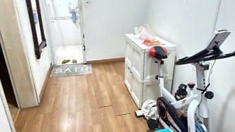 Cho thuê nhà ngõ 37 trần kim xuyến 43m x5T ô tô đỗ cửa