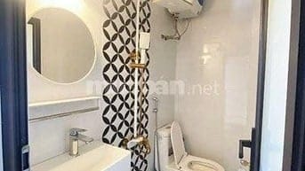 Bán nhanh nhà đầu ngõ Bạch Đằng, giá 9.5 tỷ, 31m2x4T, ở luôn 