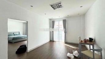 Cho Thuê CC 1PN 50m2 Thang Máy Hầm Xe Ngay Vong Xoay Dân Chủ Q10